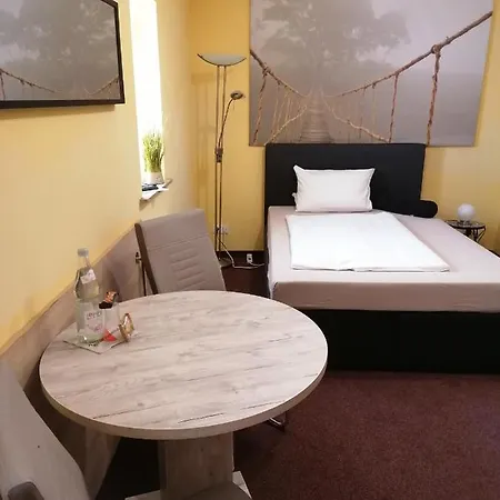 Riverside In Hitdorf Am Rhein - Zentral An Der A1 Und 59 Hotel 3*