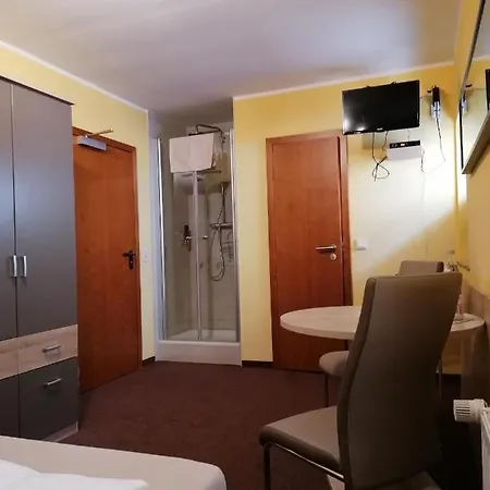 Hotel Riverside In Hitdorf Am Rhein - Zentral An Der A1 Und 59 3*