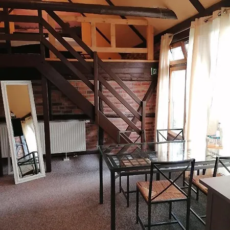 Riverside In Hitdorf Am Rhein - Zentral An Der A1 Und 59