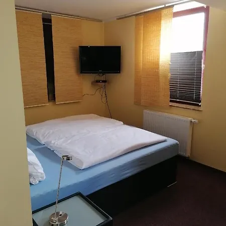 Riverside In Hitdorf Am Rhein - Zentral An Der A1 Und 59 Hotel Leverkusen