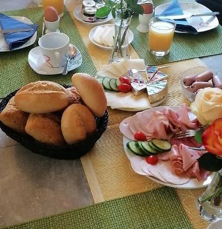 Riverside In Hitdorf Am Rhein - Zentral An Der A1 Und 59