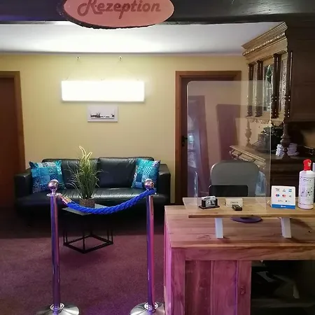 Hotel Riverside In Hitdorf Am Rhein - Zentral An Der A1 Und 59