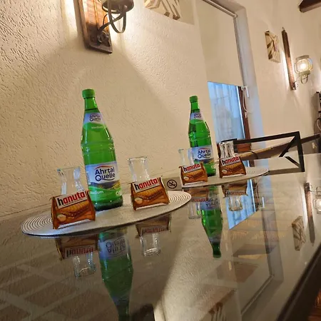 Riverside In Hitdorf Am Rhein - Zentral An Der A1 Und 59 3*