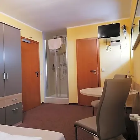 Riverside In Hitdorf Am Rhein - Zentral An Der A1 Und 59 Hotel 3*