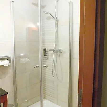 Riverside In Hitdorf Am Rhein - Zentral An Der A1 Und 59 Hotel 3*