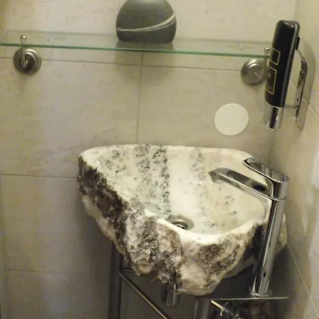 Riverside In Hitdorf Am Rhein - Zentral An Der A1 Und 59 3* Leverkusen