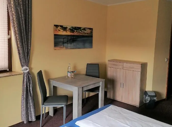 Riverside In Hitdorf Am Rhein - Zentral An Der A1 Und 59 Hotel