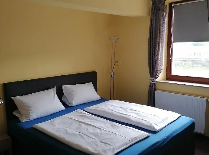 Hotel Riverside In Hitdorf Am Rhein - Zentral An Der A1 Und 59 3*