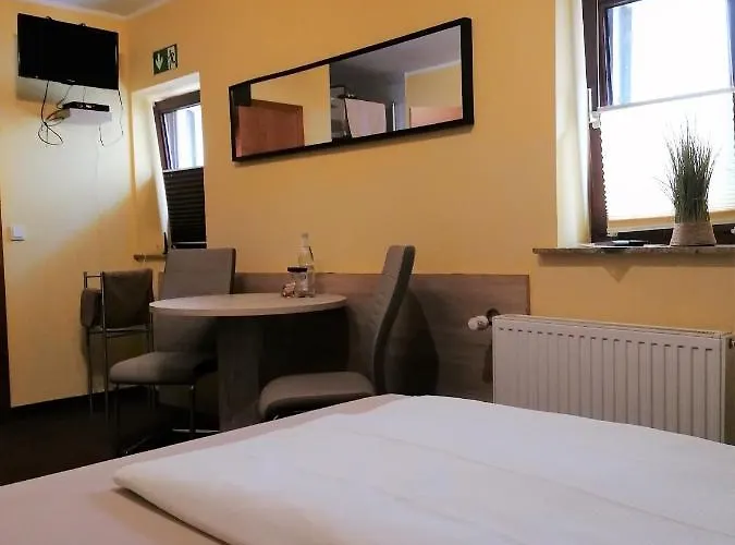 Riverside In Hitdorf Am Rhein - Zentral An Der A1 Und 59 Ξενοδοχείο