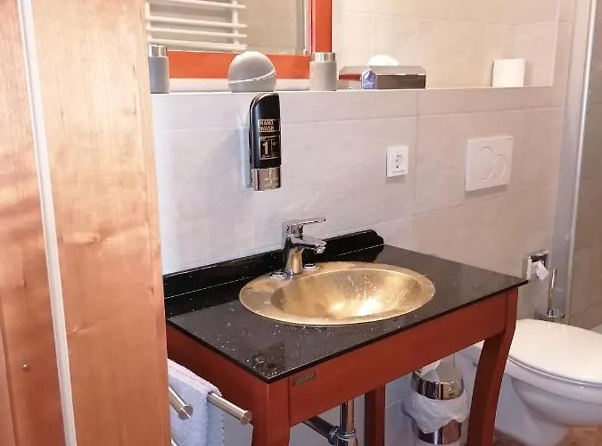 Hotel Riverside In Hitdorf Am Rhein - Zentral An Der A1 Und 59 Leverkusen