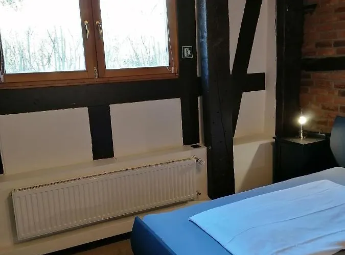 Riverside In Hitdorf Am Rhein - Zentral An Der A1 Und 59 Hotel