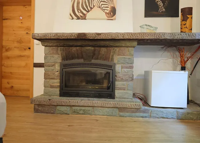 Riverside In Hitdorf Am Rhein - Zentral An Der A1 Und 59