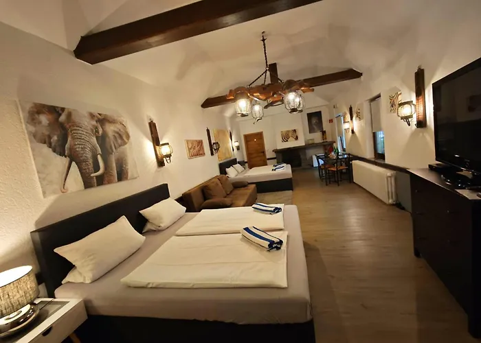 Riverside In Hitdorf Am Rhein - Zentral An Der A1 Und 59 Hotel