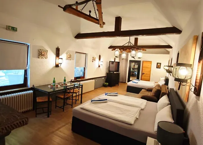 Hotel Riverside In Hitdorf Am Rhein - Zentral An Der A1 Und 59