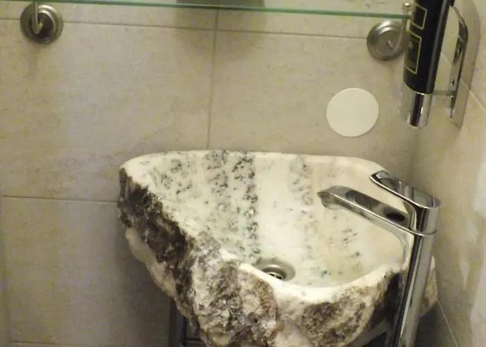 Riverside In Hitdorf Am Rhein - Zentral An Der A1 Und 59 3* Leverkusen